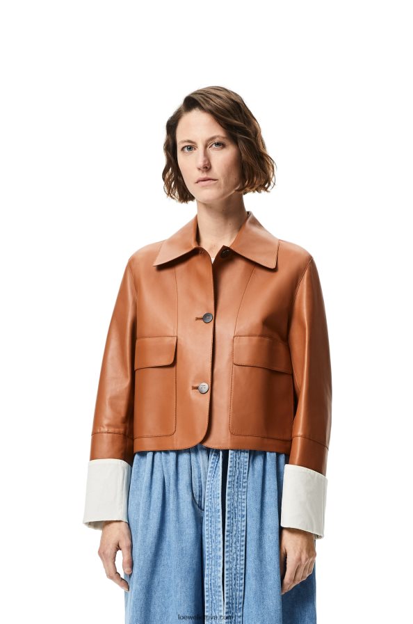 Loewe moterys atverčiama striukė iš nappa ėriuko odos įdegis BZ26XN1136
