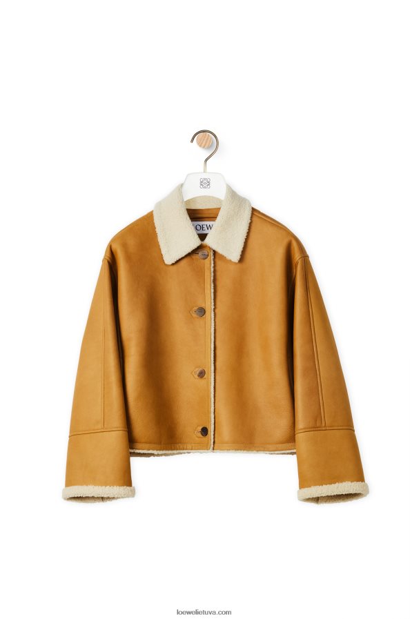 Loewe moterys trumpa kirpimo striukė balta / kupranugaris BZ26XN1148