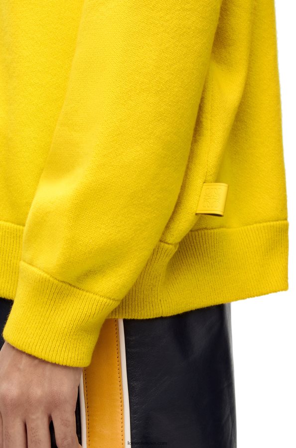 Loewe moterys Negabaritinis kašmyro megztinis su kaklu geltona citrina BZ26XN1002