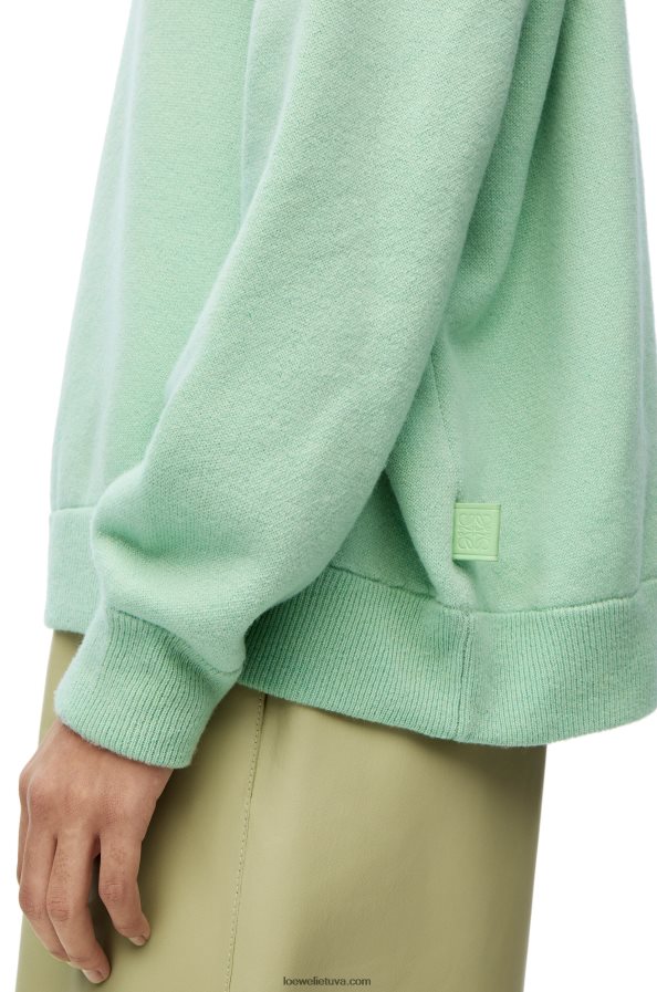 Loewe moterys Negabaritinis kašmyro megztinis su kaklu matcha žalia BZ26XN1001