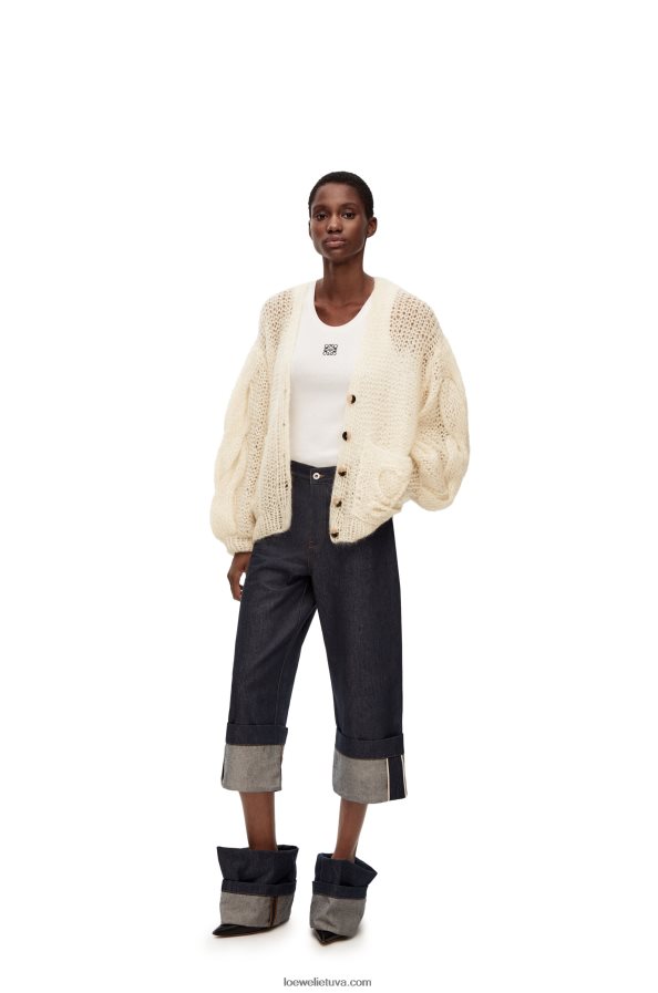 Loewe moterys anagraminis megztinis iš moherio ekru BZ26XN984
