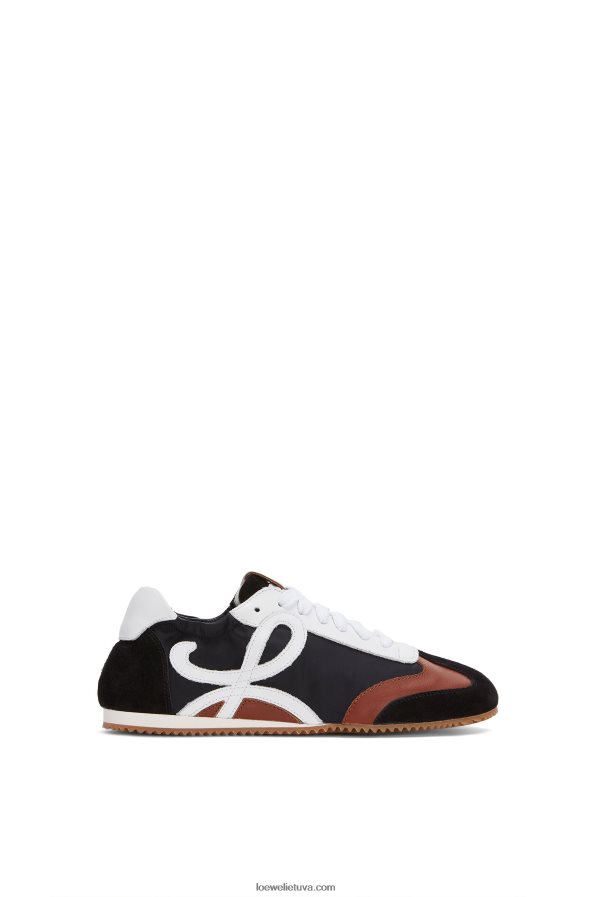 Loewe moterys baleto bėgikas iš nailono ir blauzdos odos juoda balta BZ26XN668