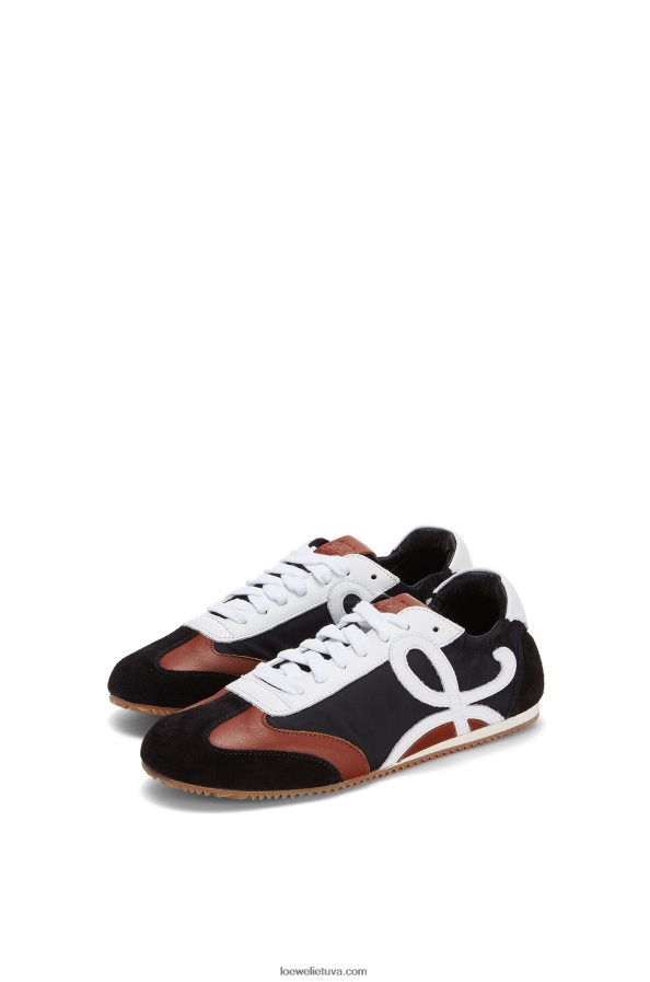 Loewe moterys baleto bėgikas iš nailono ir blauzdos odos juoda balta BZ26XN668