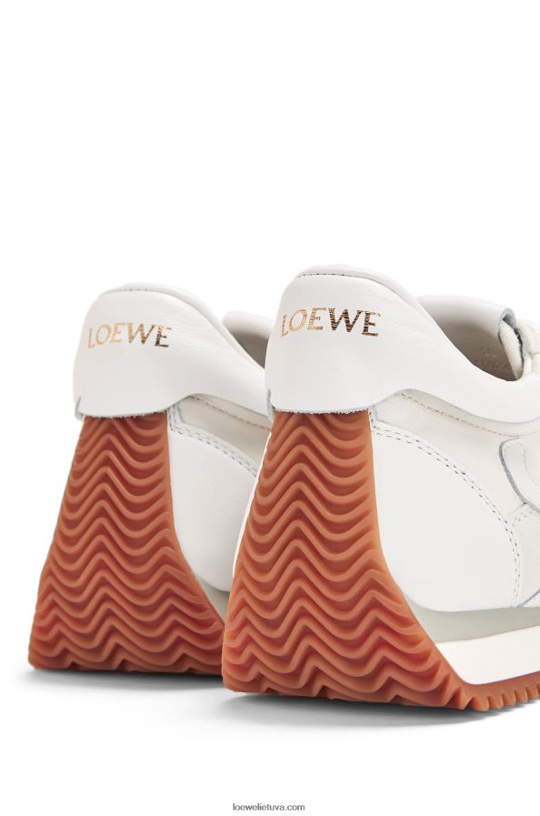 Loewe moterys srauto bėgikas iš ėriukų ir veršelių minkšta balta BZ26XN645