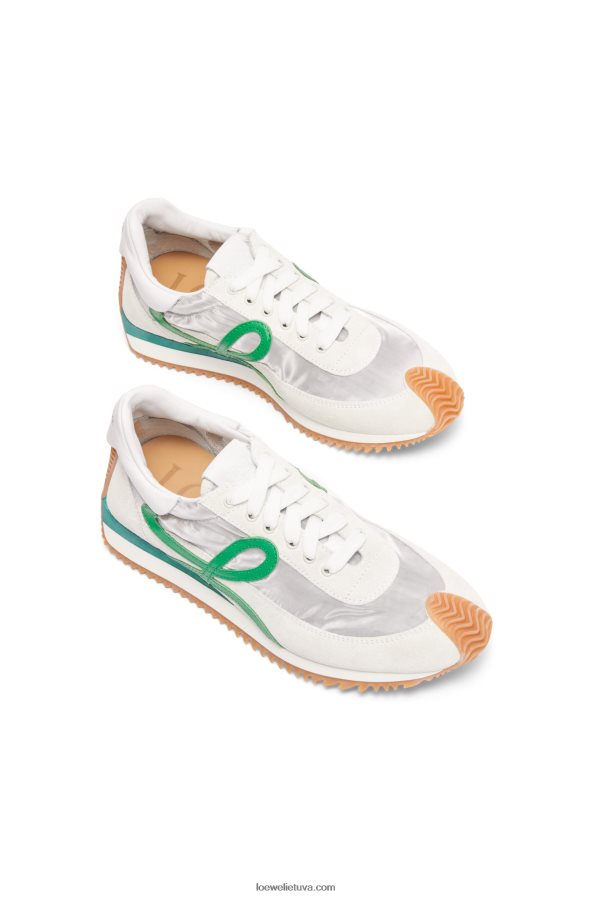Loewe moterys tekėjimo bėgis iš techninio tinklelio ir zomšos sidabrinė/balta/žalia BZ26XN649