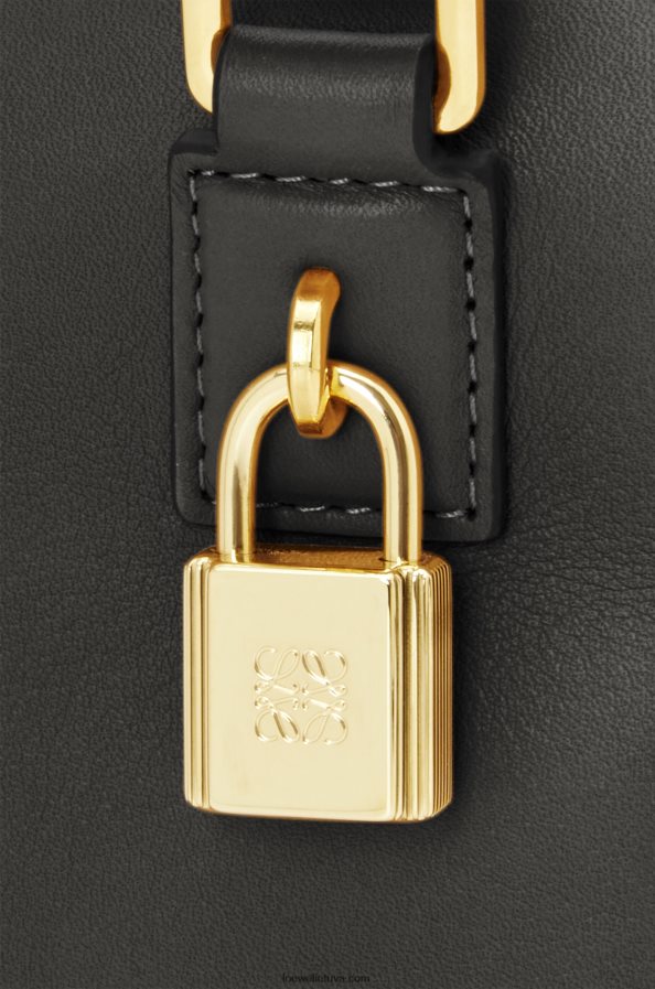 Loewe moterys amazona 16 kvadratų maišelis iš Nappa veršiuko odos juodas BZ26XN140