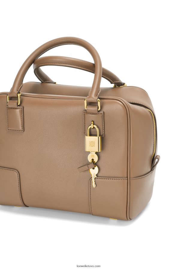 Loewe moterys amazona 19 kvadratų maišelis iš nappa veršiuko odos audinės spalva BZ26XN170