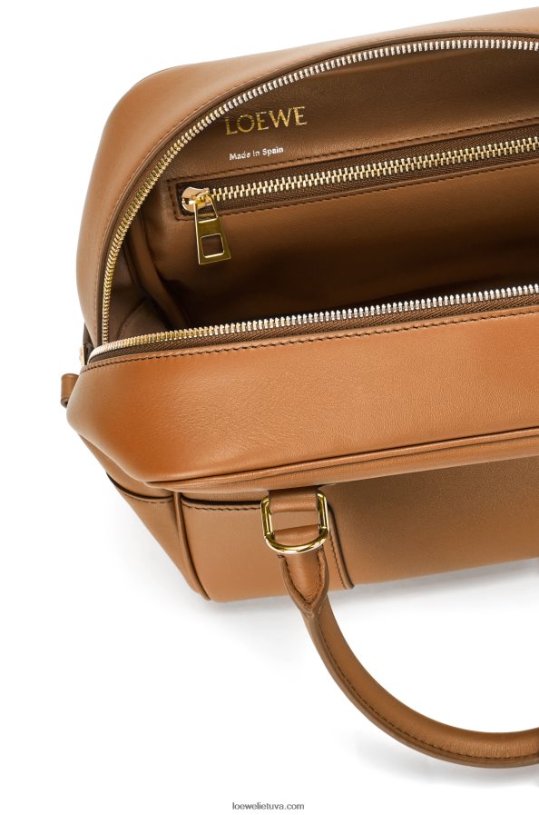 Loewe moterys amazona 19 kvadratų maišelis iš nappa veršiuko odos šilta dykuma BZ26XN167