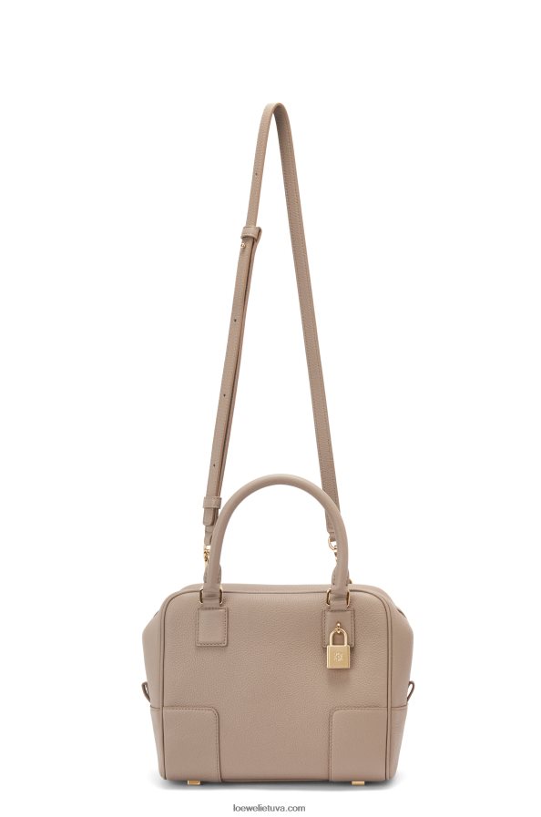 Loewe moterys amazona 19 kvadratinis maišelis iš minkštos grūdėtos veršienos smėlis BZ26XN155