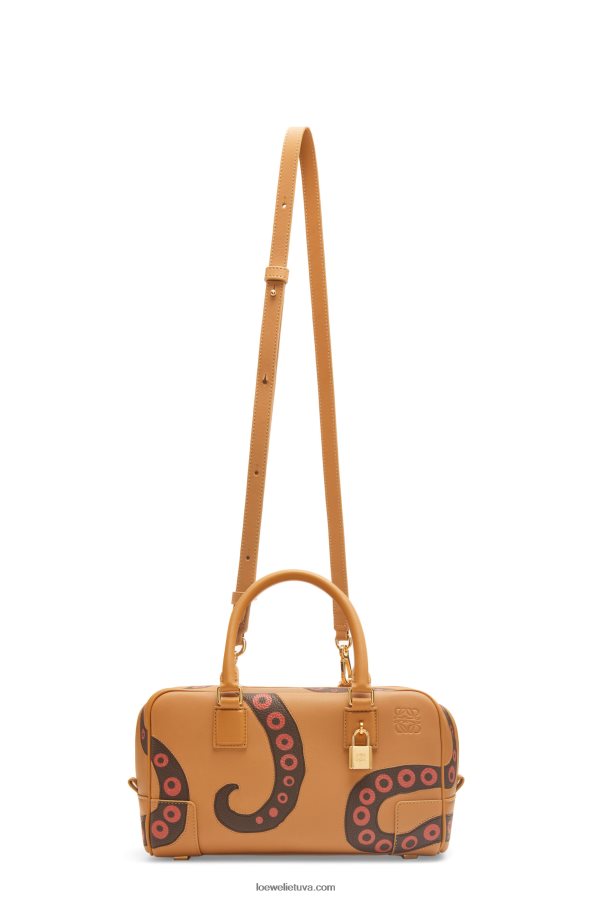 Loewe moterys amazona 23 iš nappa veršiuko odos šilta dykuma BZ26XN176