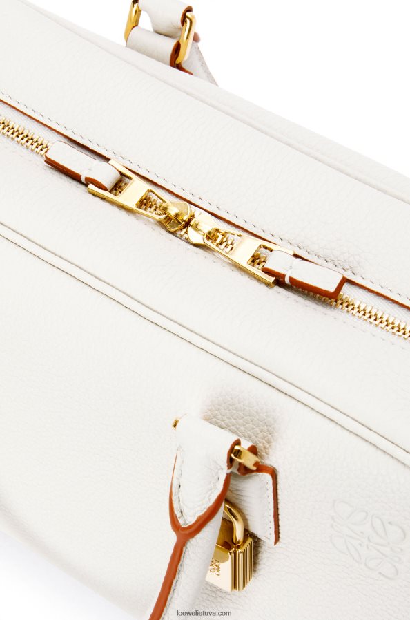Loewe moterys amazona 23 maišelis iš minkštos grūdėtos veršienos minkšta balta BZ26XN151