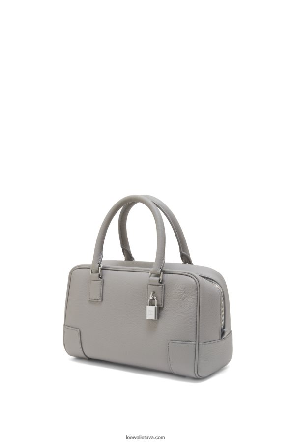 Loewe moterys amazona 23 maišelis iš minkštos grūdėtos veršienos perlų pilka BZ26XN133