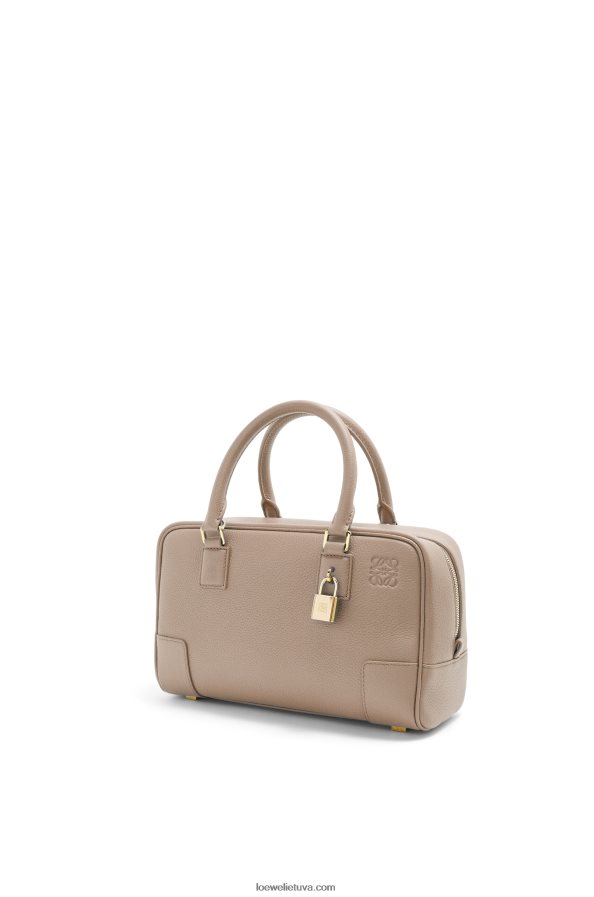 Loewe moterys amazona 23 maišelis iš minkštos grūdėtos veršienos smėlis BZ26XN154