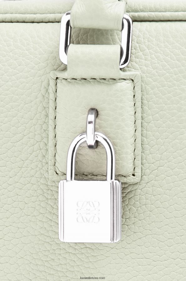 Loewe moterys amazona 23 maišelis iš minkštos grūdėtos veršienos šviesus celadonas BZ26XN135