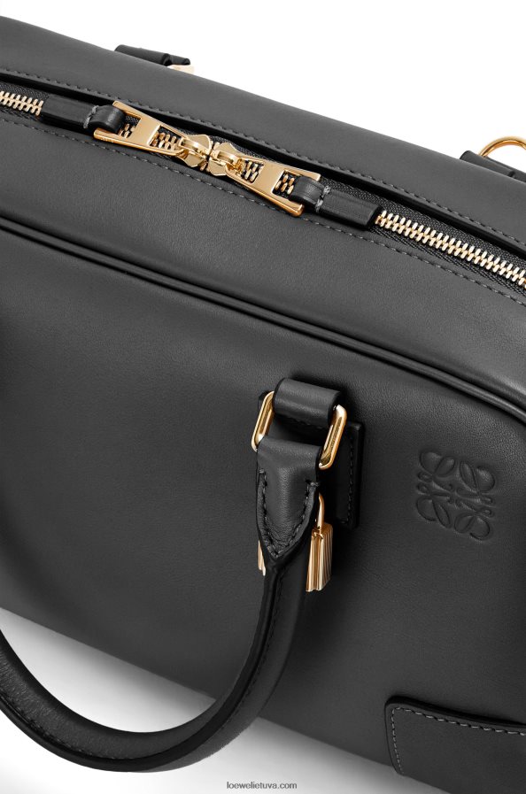 Loewe moterys amazona 23 maišelis iš nappa blauzdos odos juodas BZ26XN157