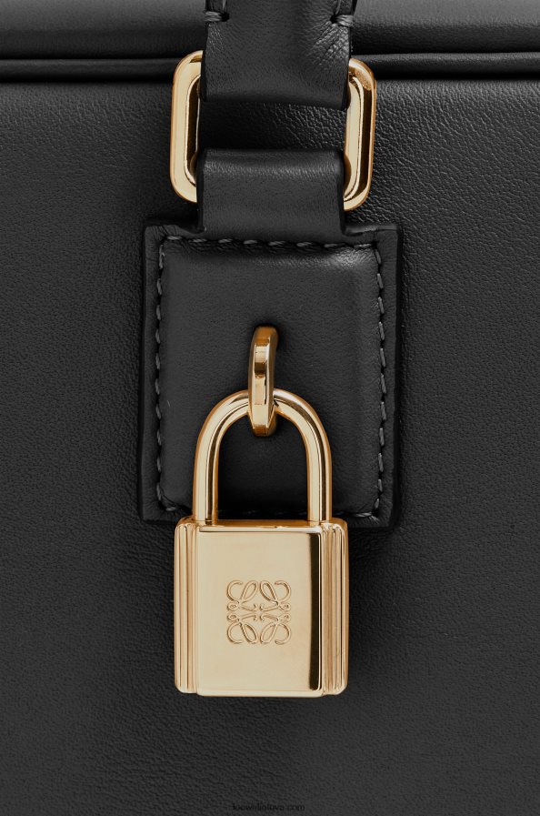 Loewe moterys amazona 23 maišelis iš nappa blauzdos odos juodas BZ26XN157