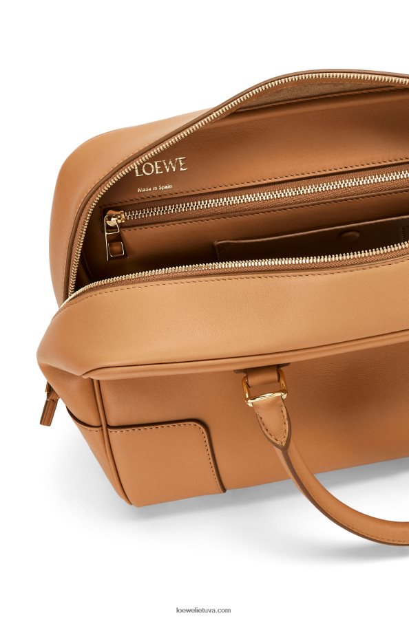 Loewe moterys amazona 28 maišelis iš nappa veršiuko odos šilta dykuma BZ26XN138