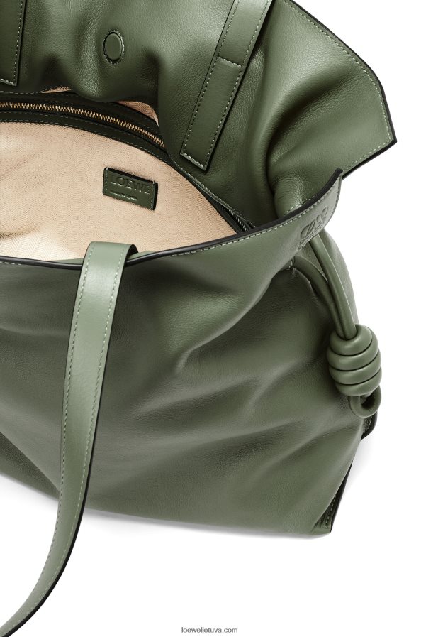 Loewe moterys didelė flamenko sankaba iš napos veršienos vintažinė chaki BZ26XN429
