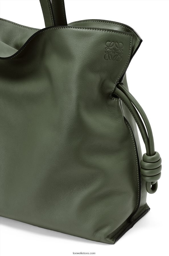 Loewe moterys didelė flamenko sankaba iš napos veršienos vintažinė chaki BZ26XN429