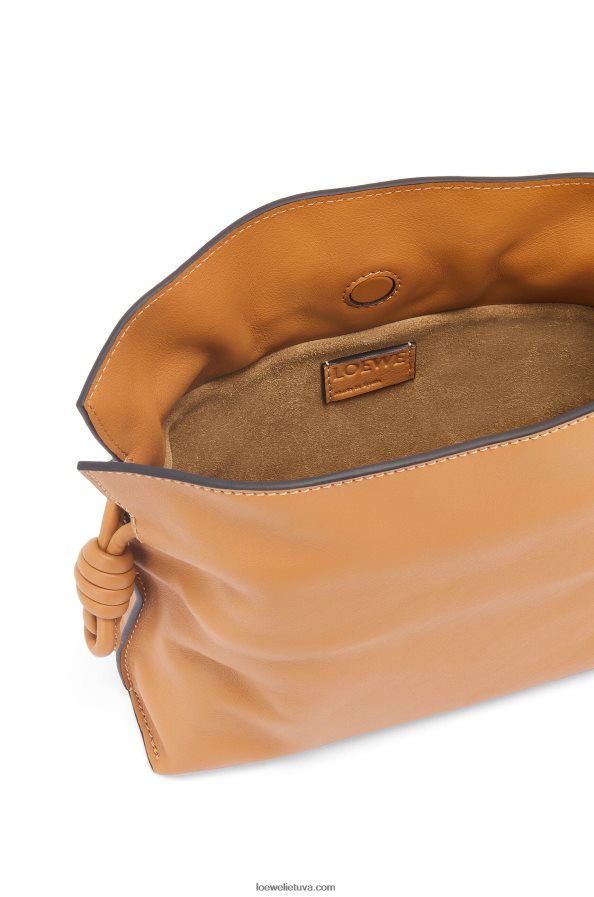 Loewe moterys mini flamenko sankaba iš nappa veršiuko odos šilta dykuma BZ26XN216