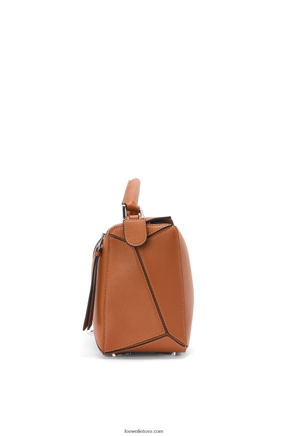 Loewe moterys dėlionės maišelis iš klasikinės blauzdos odos įdegis BZ26XN487