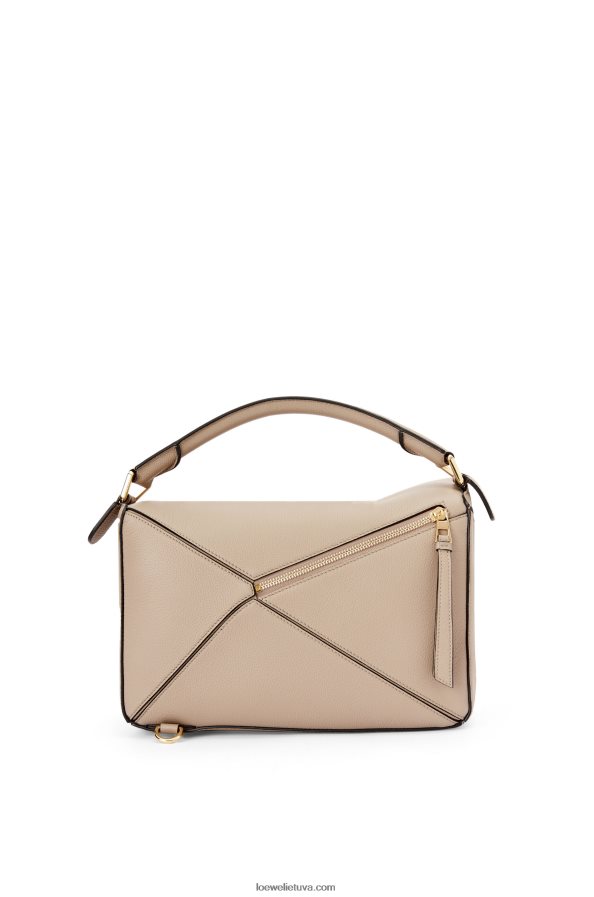 Loewe moterys dėlionės maišelis iš minkštos grūdėtos veršienos smėlis BZ26XN409