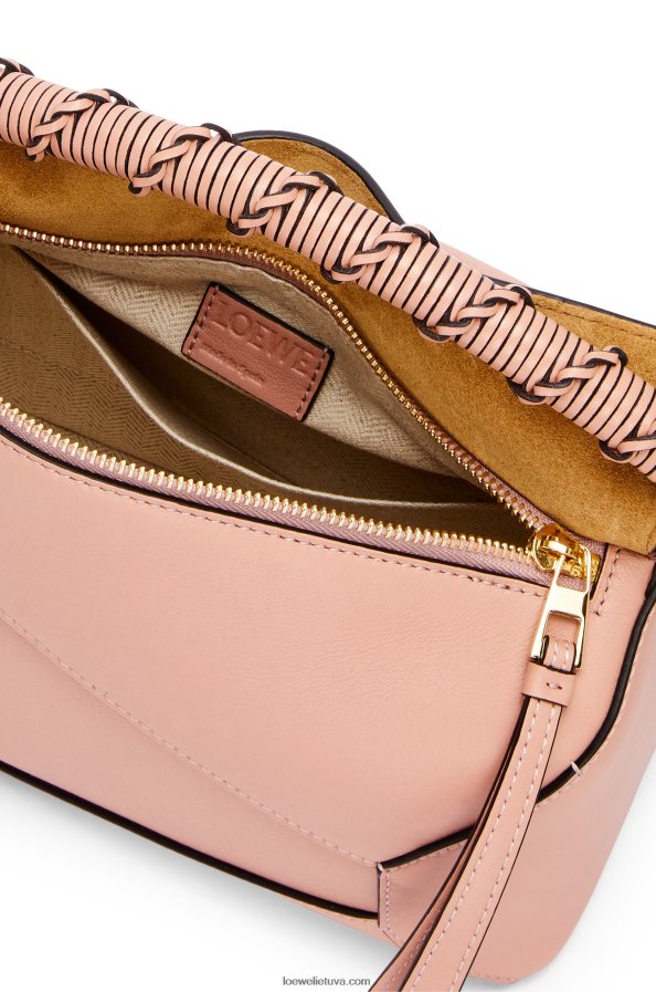 Loewe moterys mažas dėlionės kraštų maišelis iš Nappa veršiuko odos dulkėta rožinė BZ26XN498