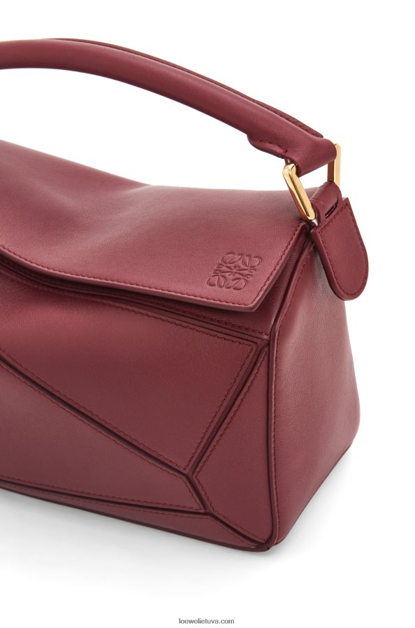 Loewe moterys mažas dėlionės maišelis iš klasikinės blauzdos odos Laukinė Uoga BZ26XN544