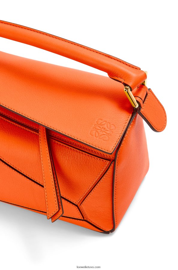 Loewe moterys mažas dėlionės maišelis iš klasikinės blauzdos odos oranžinė BZ26XN501