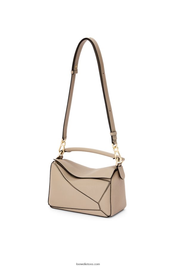 Loewe moterys mažas dėlionės maišelis iš minkštos grūdėtos veršienos smėlis BZ26XN397