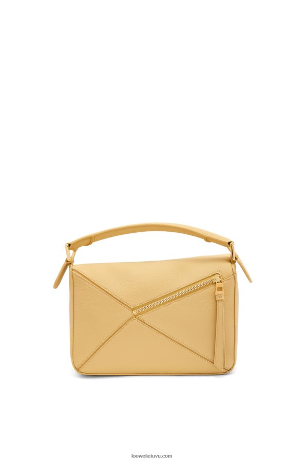 Loewe moterys mažas dėlionės maišelis iš minkštos grūdėtos veršienos tamsus sviestas BZ26XN393