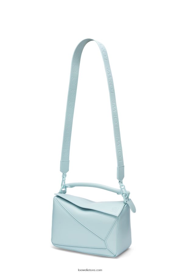 Loewe moterys mažas dėlionės maišelis iš satino veršio odos akvamarinas BZ26XN459
