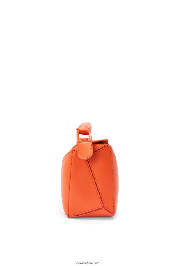 Loewe moterys mažas dėlionės maišelis iš satino veršio odos oranžinė BZ26XN491