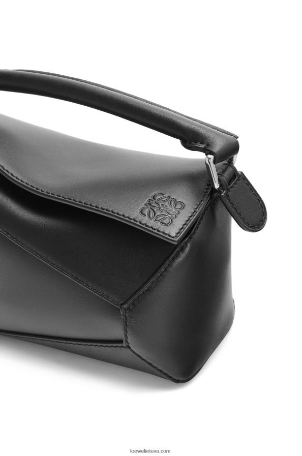 Loewe moterys mini dėlionės krašto maišelis iš satino veršio odos juodas BZ26XN219