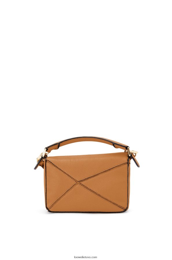 Loewe moterys mini dėlionės maišelis iš minkštos grūdėtos veršienos lengva karamelė BZ26XN299