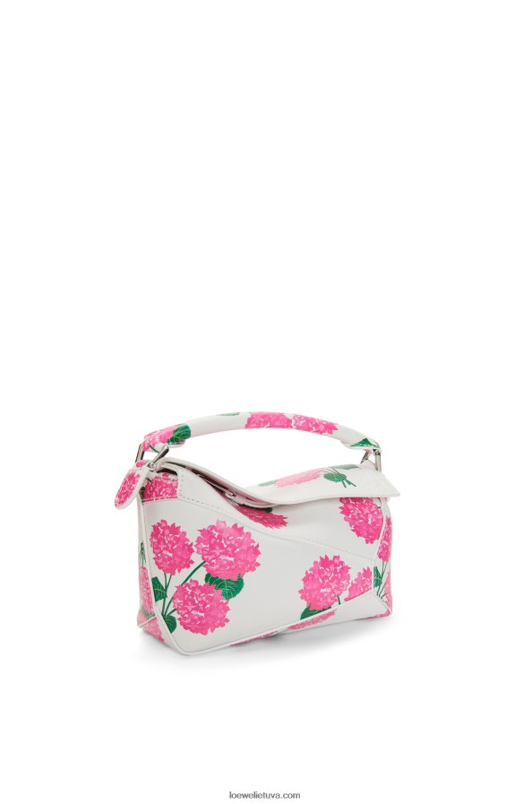 Loewe moterys mini gėlių dėlionės krašto maišelis iš satino veršio odos balta/rožinė BZ26XN235