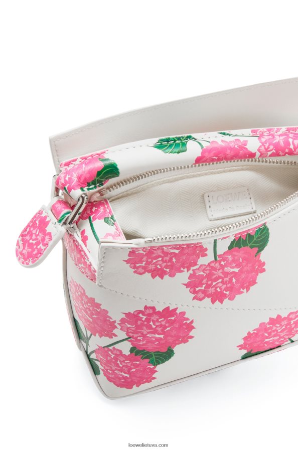 Loewe moterys mini gėlių dėlionės krašto maišelis iš satino veršio odos balta/rožinė BZ26XN235