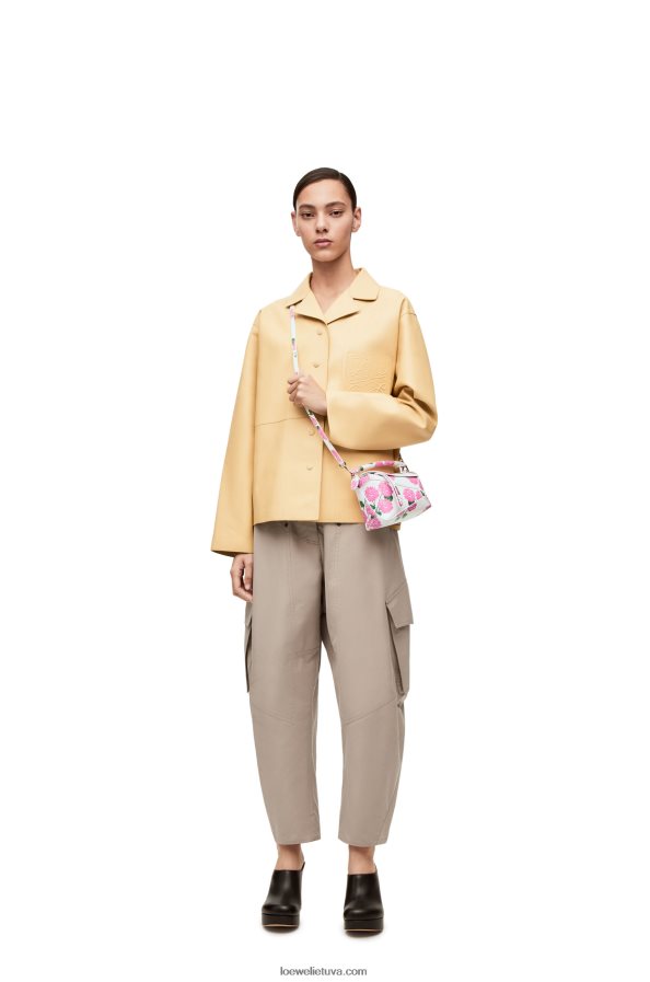 Loewe moterys mini gėlių dėlionės krašto maišelis iš satino veršio odos balta/rožinė BZ26XN235