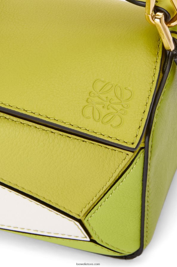 Loewe moterys mini galvosūkių maišelis iš klasikinės blauzdos odos laimo geltona/balta BZ26XN286
