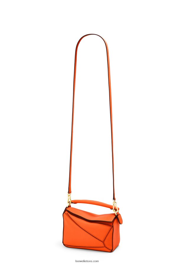 Loewe moterys mini galvosūkių maišelis iš klasikinės blauzdos odos oranžinė BZ26XN285