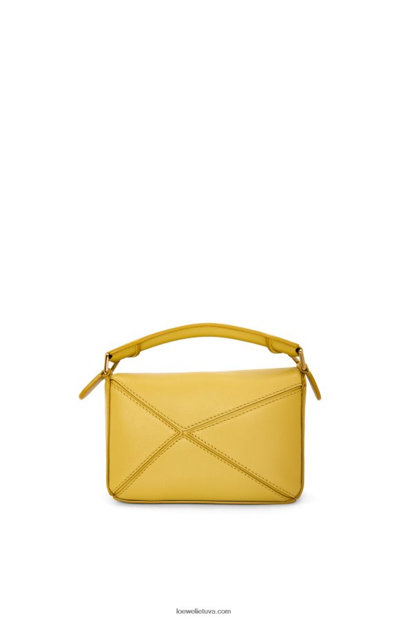 Loewe moterys mini galvosūkių maišelis iš klasikinės blauzdos odos ryški ochra BZ26XN201