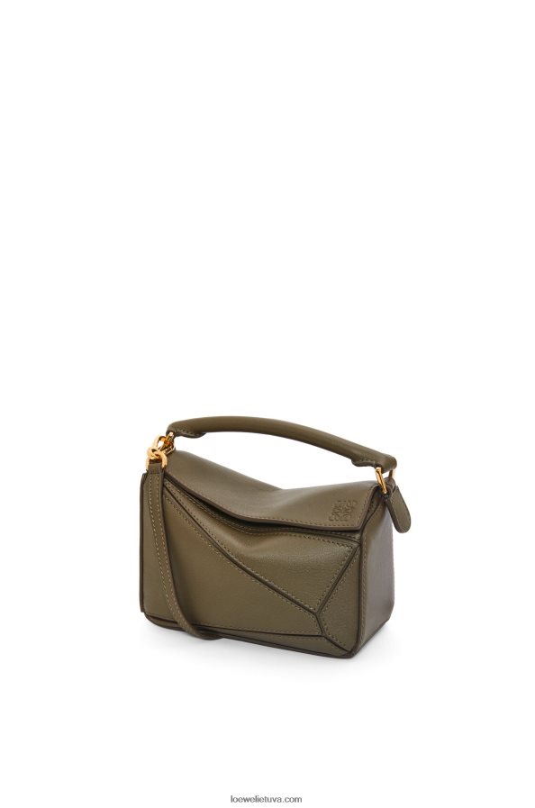 Loewe moterys mini galvosūkių maišelis iš klasikinės blauzdos odos tamsiai chaki žalia BZ26XN202