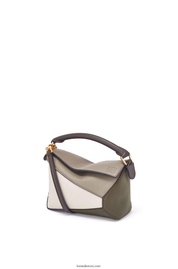 Loewe moterys mini galvosūkio kraštas iš Nappa veršiuko odos lauro žalia/šviesi aviža BZ26XN253