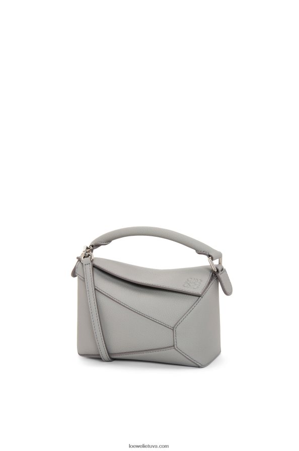Loewe moterys mini maišelis dėlionės kraštų iš minkštos grūdėtos veršienos perlų pilka BZ26XN198