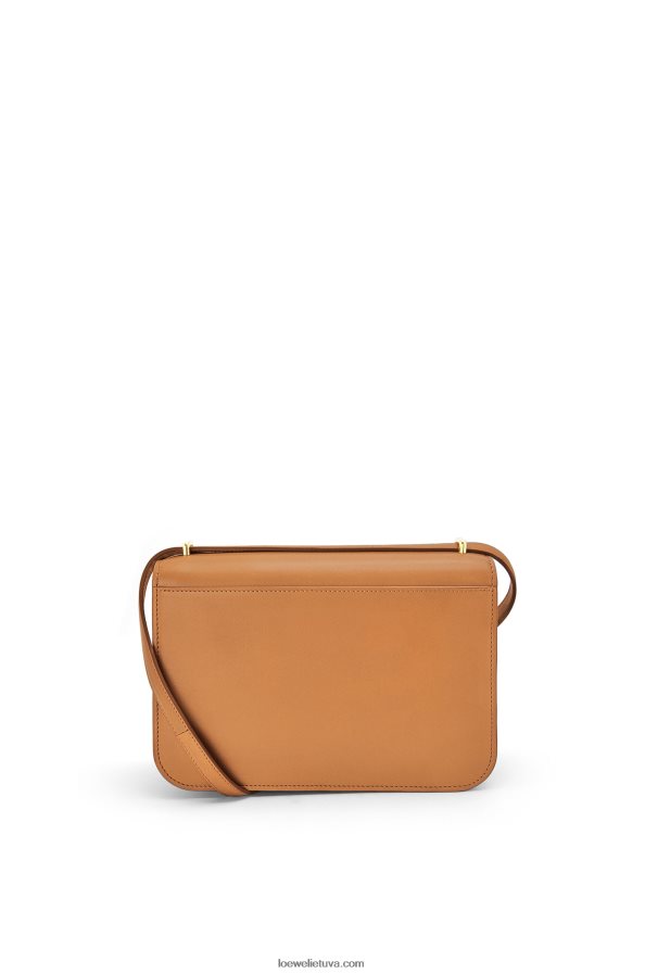 Loewe moterys gojos krepšys iš šilko veršio odos šilta dykuma BZ26XN300