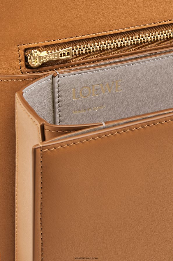 Loewe moterys gojos krepšys iš šilko veršio odos šilta dykuma BZ26XN300