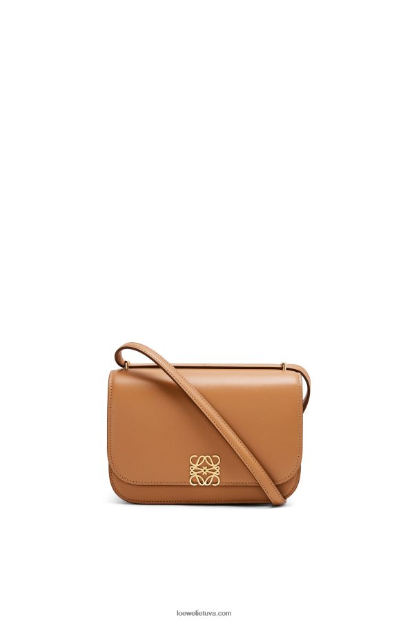 Loewe moterys mažas gojos krepšys iš šilkinės veršio odos šilta dykuma BZ26XN305