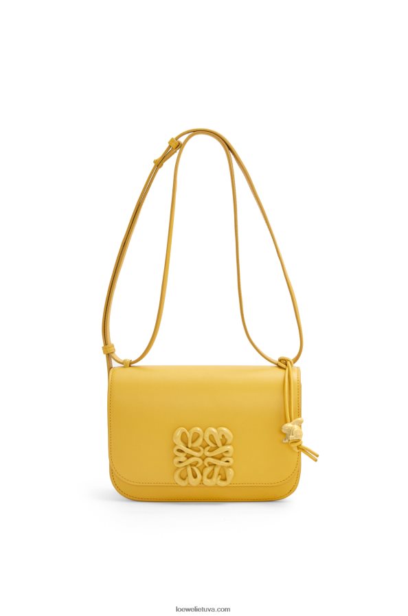 Loewe moterys mažas gojos krepšys iš šilkinės veršio odos šviesiai geltona glazūra BZ26XN263