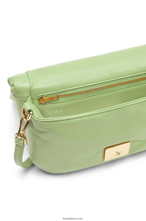 Loewe moterys mini puffer goya krepšys iš blizgios nappa ėriuko odos šviesiai šviesiai žalia BZ26XN247