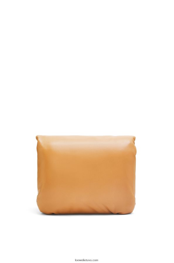 Loewe moterys puffer goya krepšys iš blizgios nappa ėriuko odos kupranugaris BZ26XN387